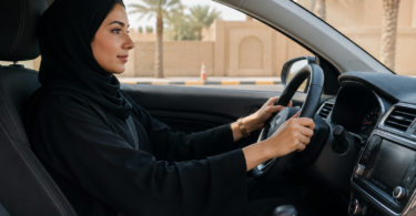 كيف اسجل في تعليم القيادة​ للنساء في السعودية ؟ - دربيني